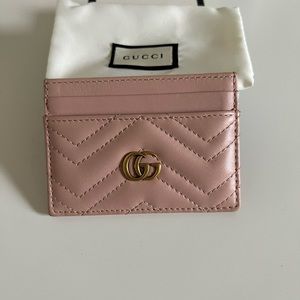 ❗️Sold❗️💖Gucci Marmont Card Holder💖